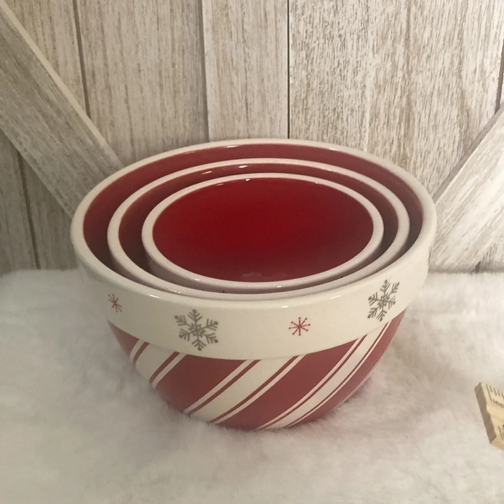Terramoto 2018 Christmas Nesting Bowls